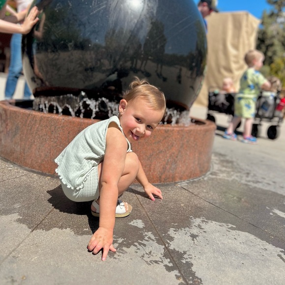 Meet your Posher, Bella - Picture 2 of 12